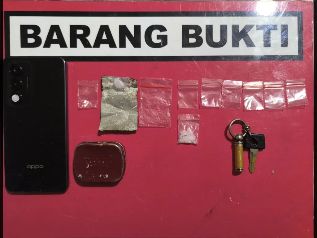 Barang bukti yang diamankan petugas